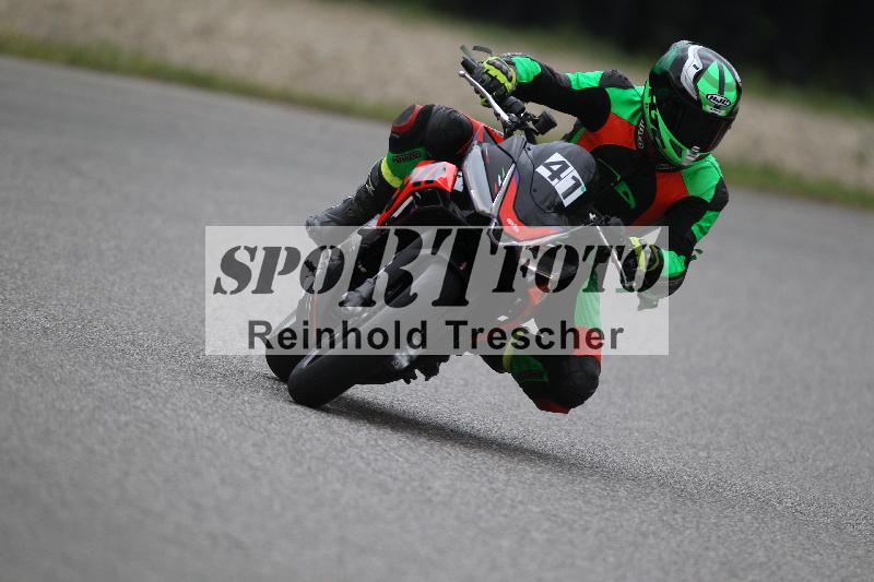 /Archiv-2025/10 23.04.2025 Cornu Master School ADR/gruen-vert/41